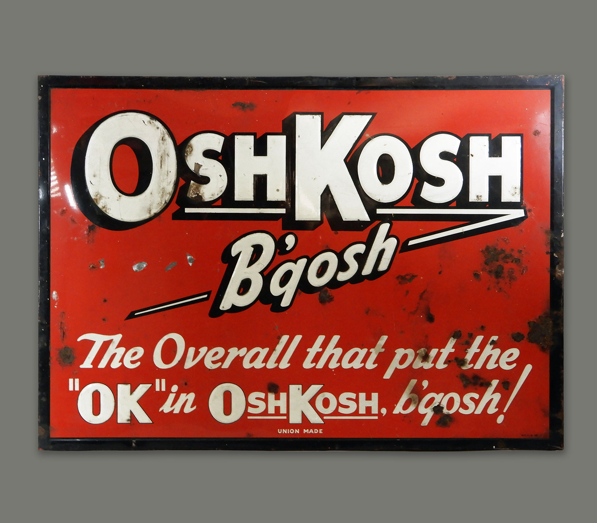 Red OshKosh B'Gosh sign