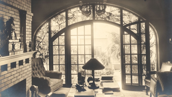 Black and white image of historic Sawyer Home's living space.