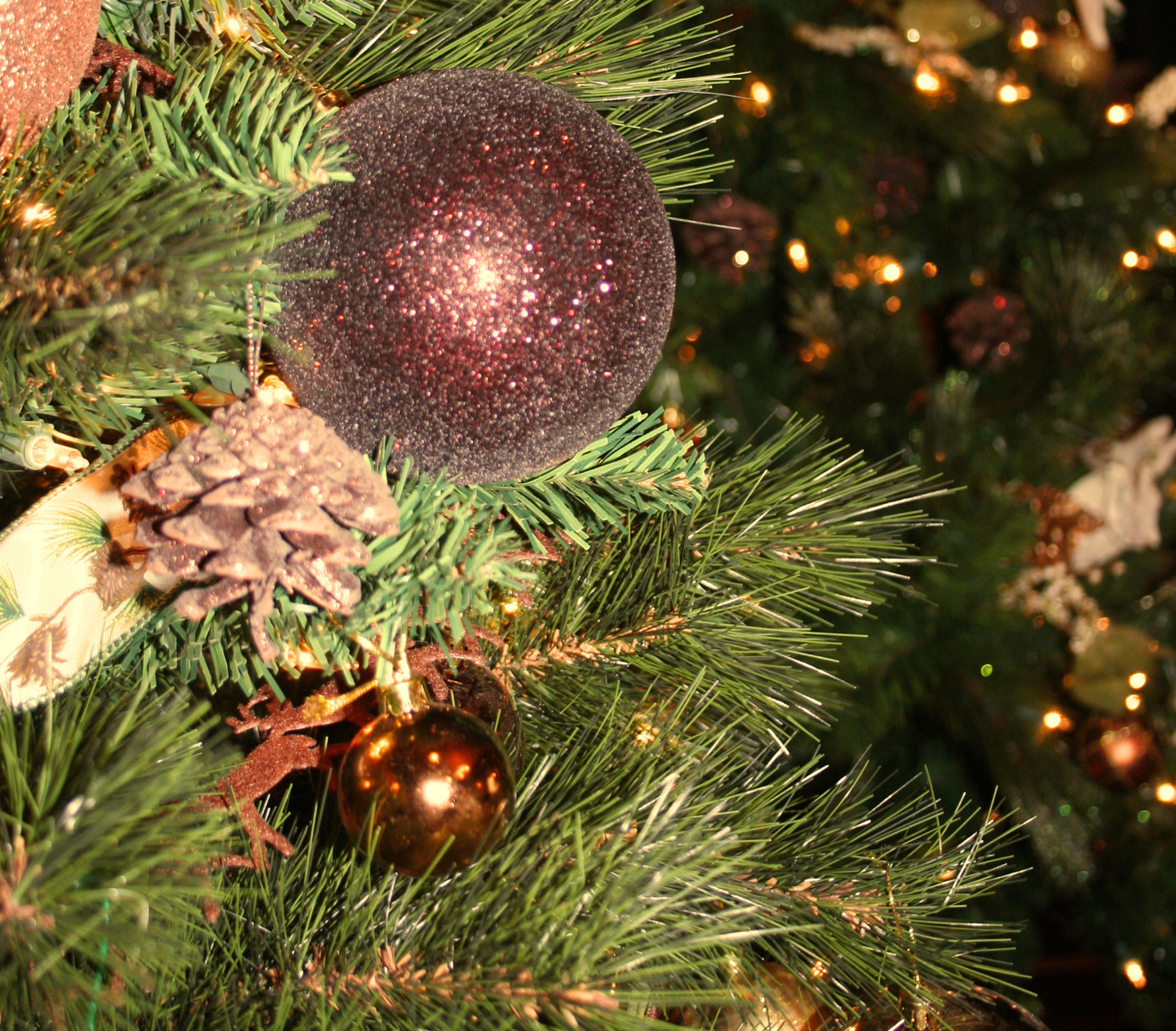 Holiday tree with ornaments